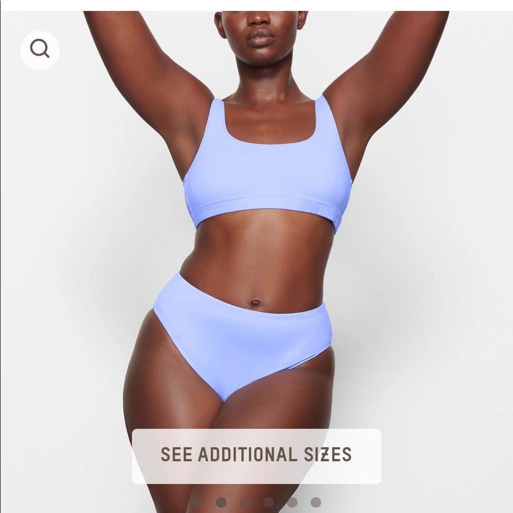 S/O SKIMS Swim Tank Bikini Top in Periwinkle, Medium